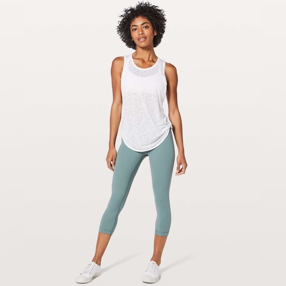 Lululemon Round Two Tank in White Size 8.